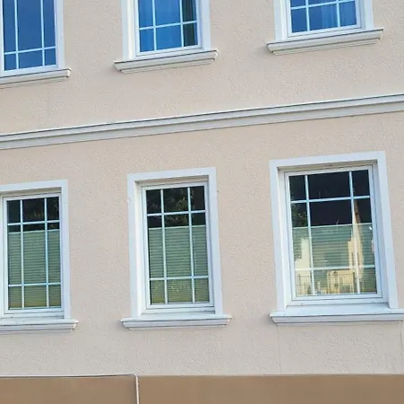 Apartment Mit Grosser Terrasse