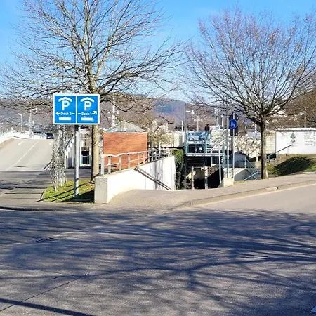 Apartment Mit Grosser Terrasse *