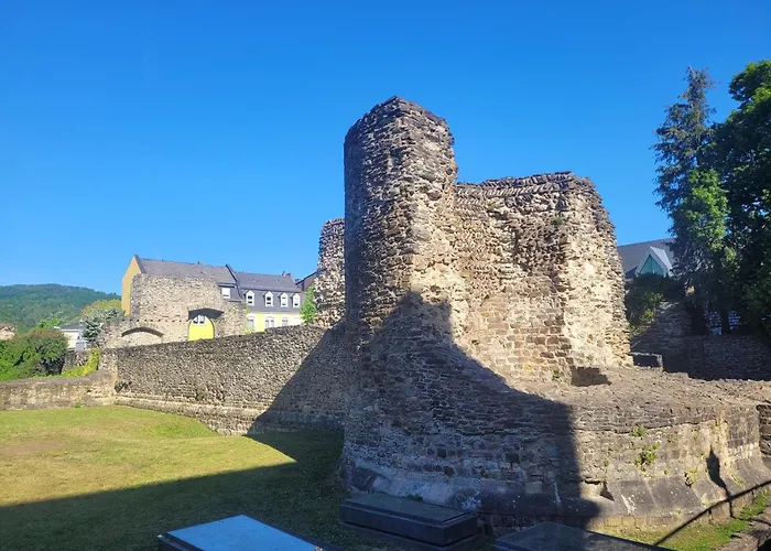 Mit Grosser Terrasse